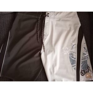 O'Neill Superfreak Special Edition Board Shorts. Mens 38W